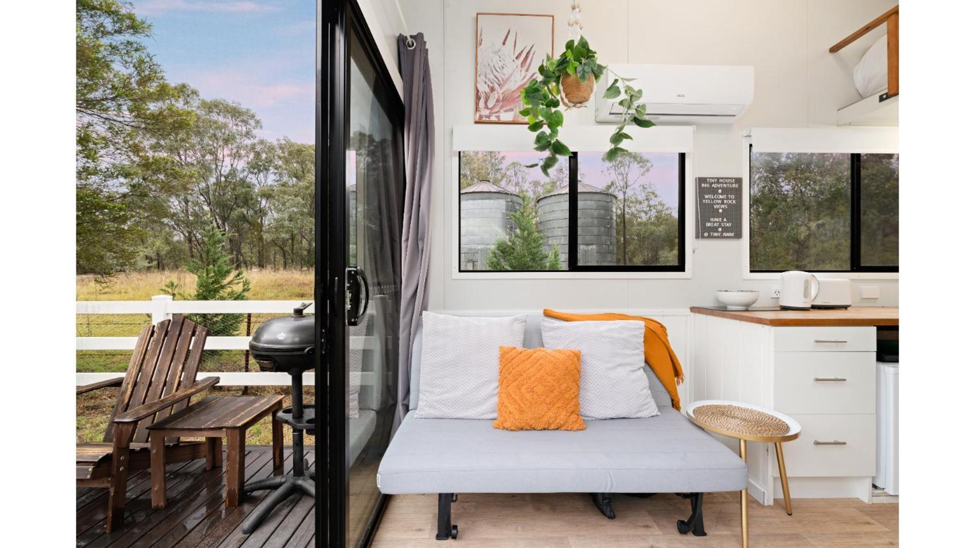 Yellow Rock Views By Tiny Away Broke Exterior foto